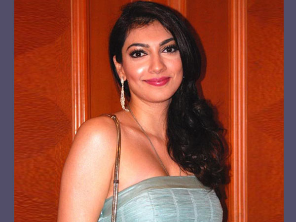 ജന്തുശാസ്ത്രത്തില്‍ ബിരുദം