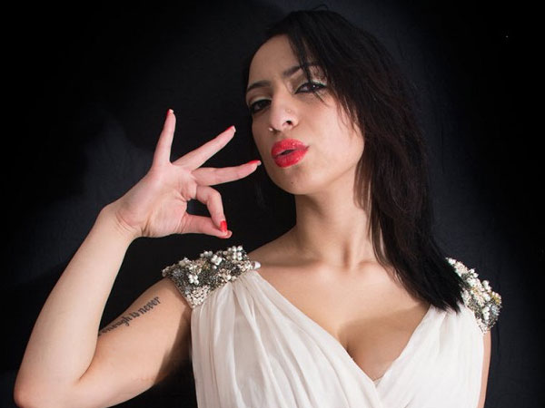 പാതി ഇന്ത്യന്‍