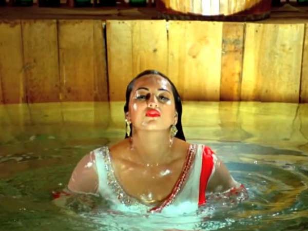  സോനാക്ഷിയുടെ ഐറ്റം ലുക്ക് ഹിറ്റാകുന്നു