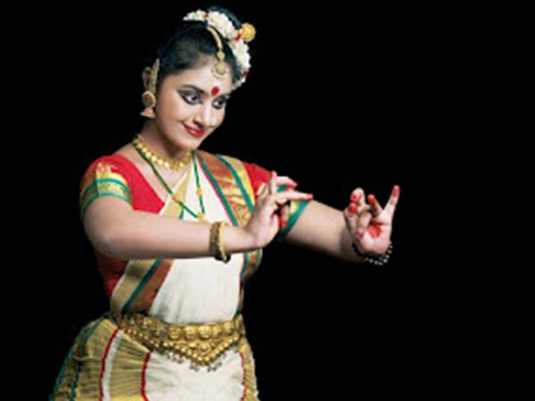 മേതില്‍ ദേവിക