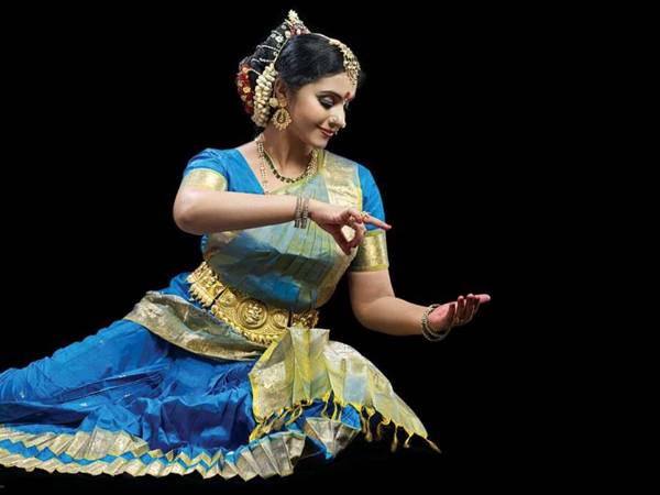 നൃത്താധ്യാപിക