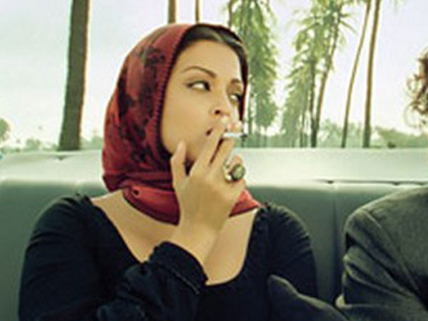  പുകവലിയ്ക്കുന്ന ഐശ്വര്യ റായ്