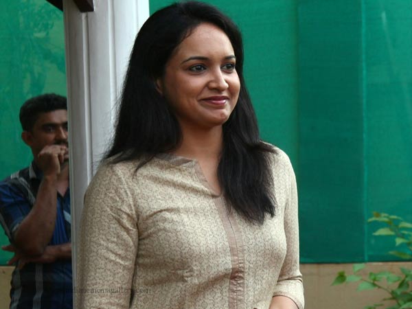 സൈക്കോളജിസ്റ്റായ നടി