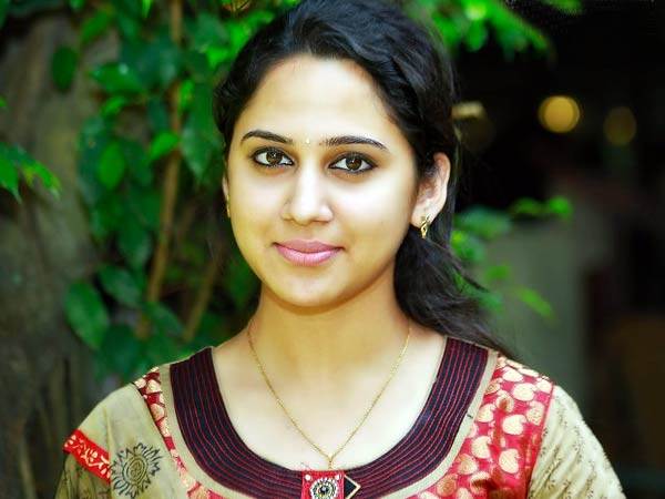 മിയാ ജോര്‍ജ്