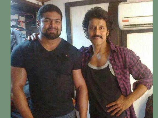 ഐയ്ക്കു വേണ്ടി വിക്രം ആളാകെ മാറി