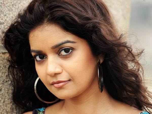 മലയാളത്തോട് ആരാധന