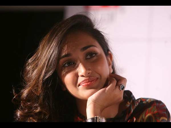 ജിയാഖാന്‍