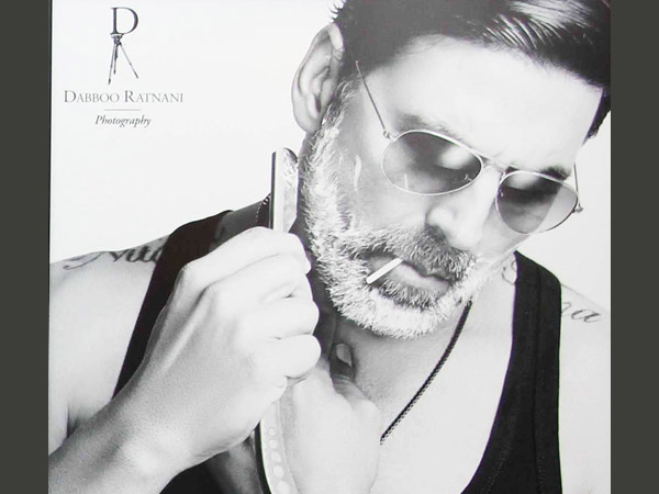 താടിവടിയ്ക്കുന്ന അക്ഷയ്