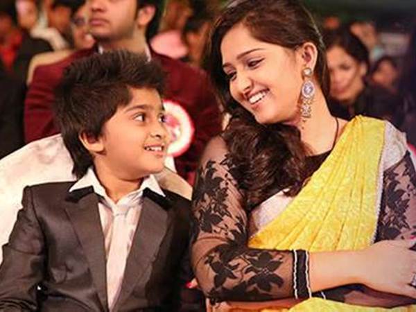 സനുഷയ്‌ക്കൊപ്പം