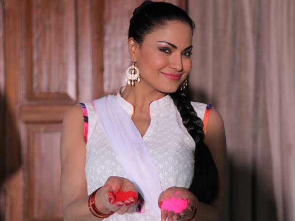 ബോളിവുഡിലും തിളങ്ങി