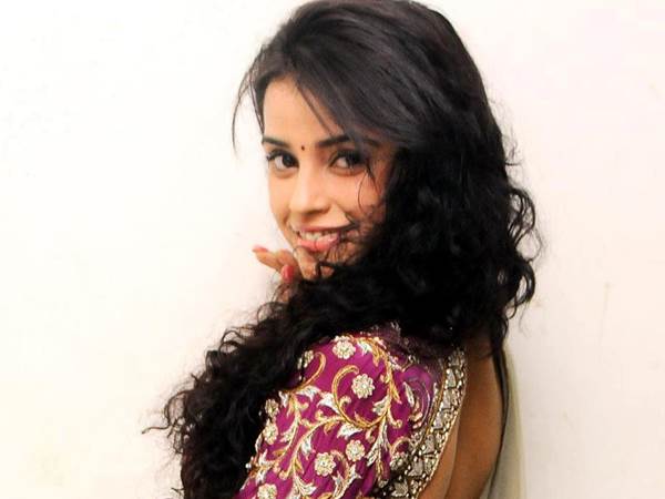 തെലുങ്കിലേക്ക്