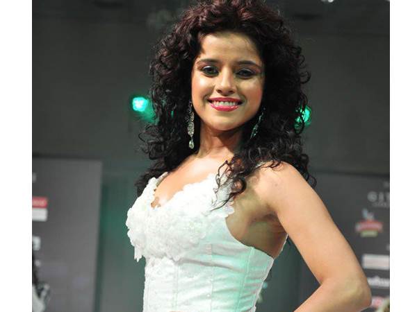 പിയ ബാജ്‌പേയ്