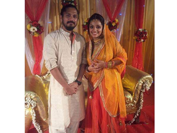 വിവാഹത്തിന് കാര്‍മികത്വം വഹിക്കുന്നത്