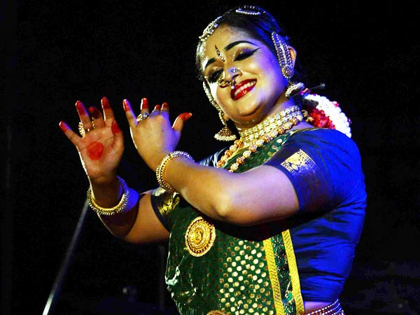  നിശാഗന്ധി ഫെസ്റ്റില്‍ കാവ്യ