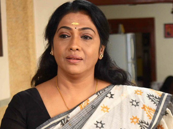 മൈ ബോസിലും അമ്മവേഷം