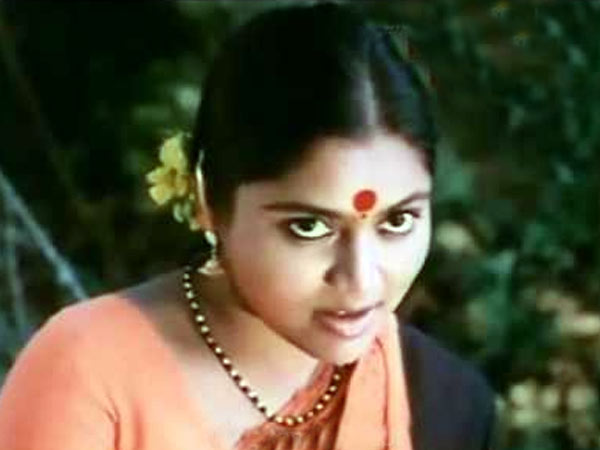 140ഓളം ചിത്രങ്ങള്‍