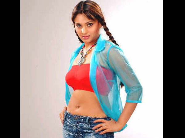 തെലുങ്കില്‍