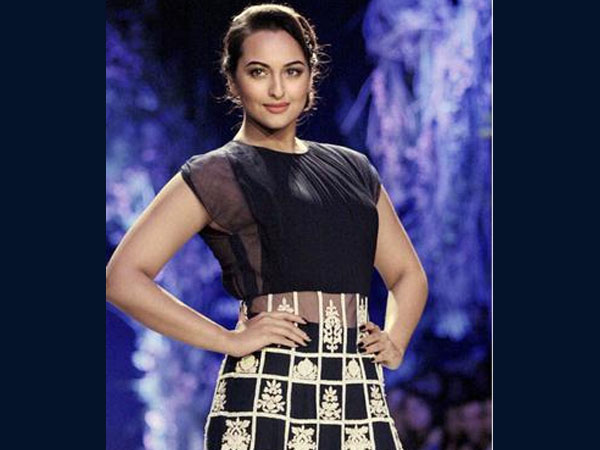 കോസ്റ്റിയൂം ഡിസൈനര്‍