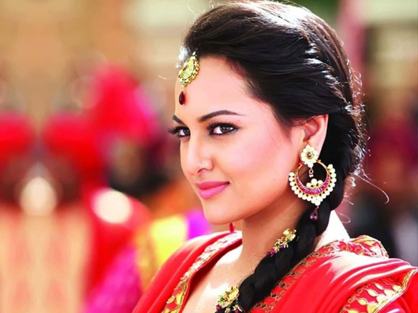 ഐറ്റം ഡാന്‍സ്