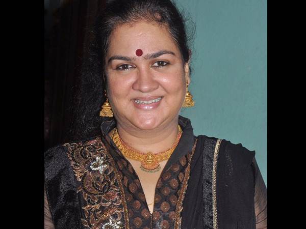 നിറക്കൂട്ട് മുതല്