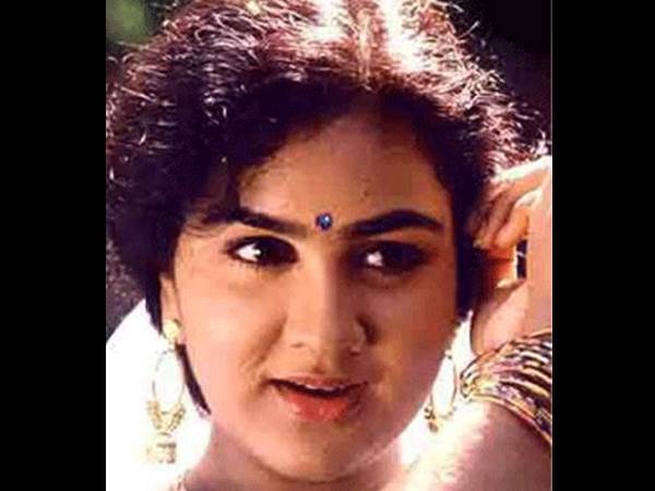 തെലുങ്കിലും നിറഞ്ഞു