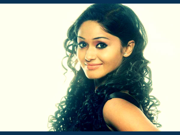 മൈക്രോബയോളജിയില്‍ ബിരുദം