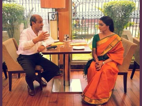 അക്ഷമരായി ആരാധകര്‍