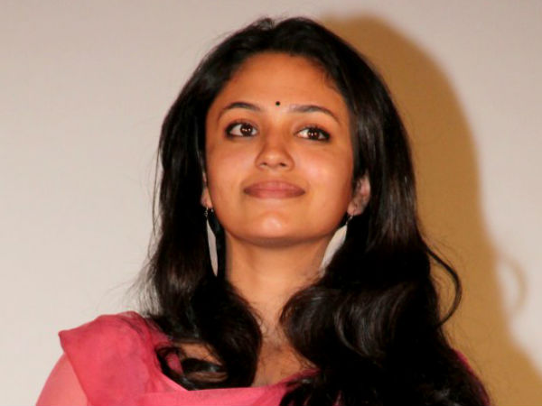 തമിഴിലേക്ക്