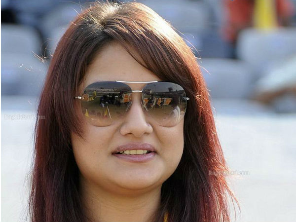 സോണിയ അഗര്‍വാള്‍