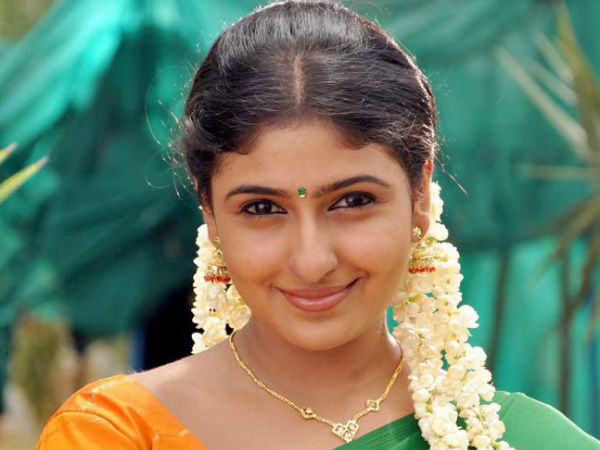 മോണിക്ക