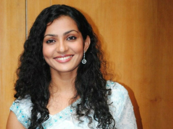 അടുത്ത ചിത്രങ്ങള്‍