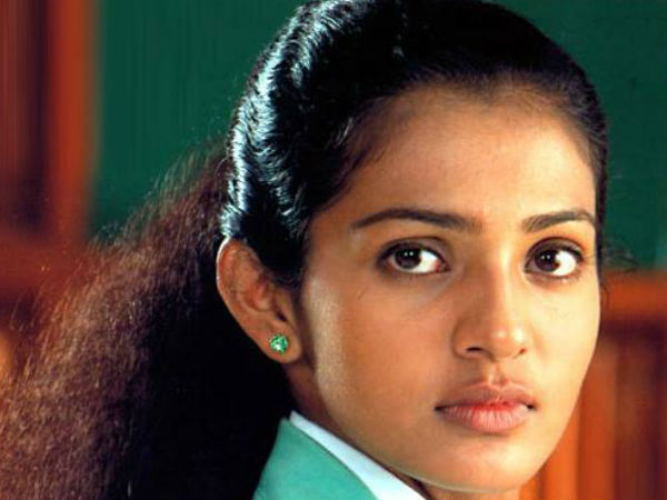 നോട്ട്ബുക്കിലൂടെ പ്രേക്ഷകരിലേക്ക്