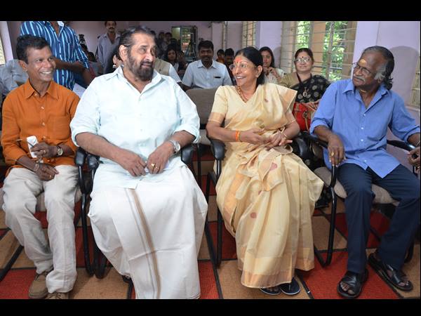 വാര്‍ദ്ധക്യം ശരീരത്തിന് മാത്രം