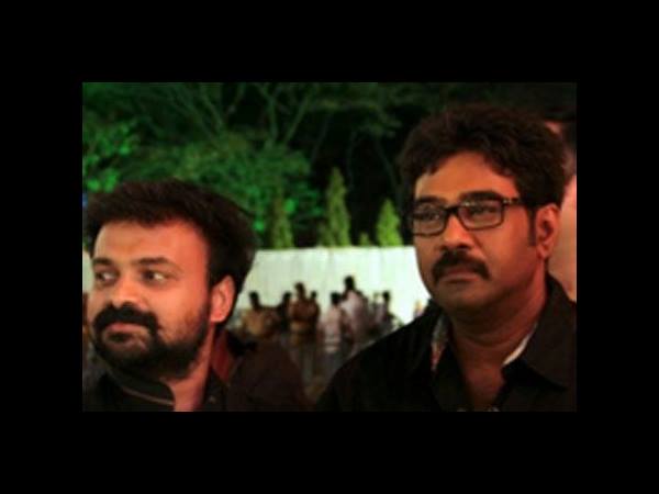 ചാക്കോച്ചനും ബിജുവിനുമൊപ്പം