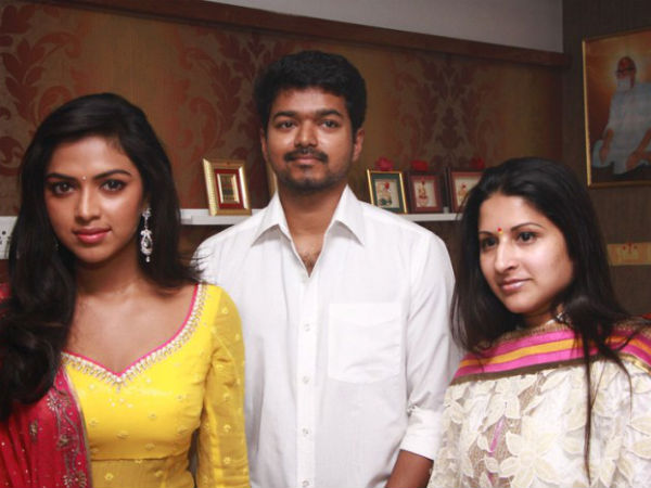 വിജയ്- സംഗീത