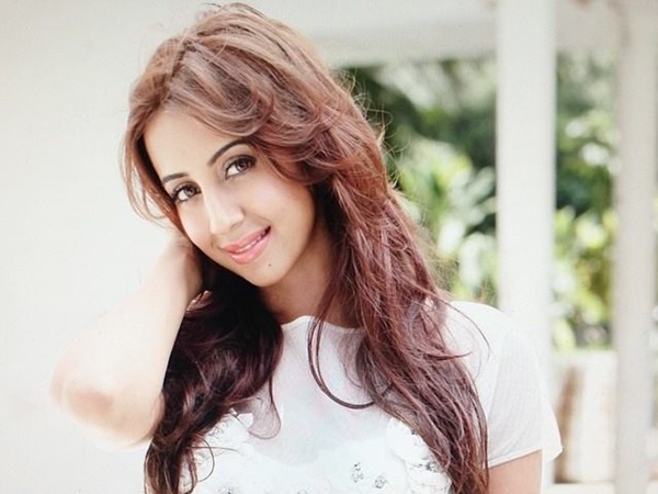 അരങ്ങേറ്റം