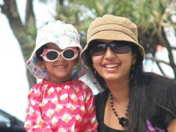 ഗോപികയും മകളും