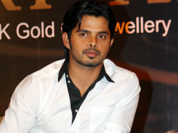 സിനിമയിലേക്ക്