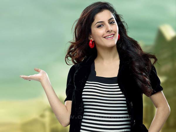 ഇഷ തല്‍വാര്‍