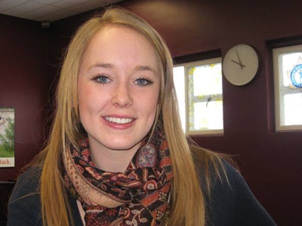  കാരലിന്‍ ബെക്