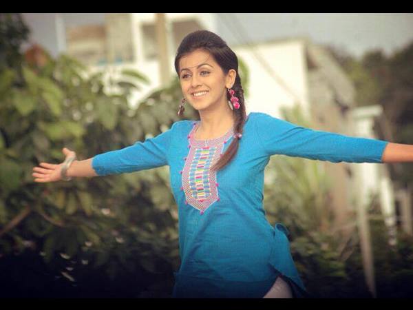 സഹോദരിയും താരം