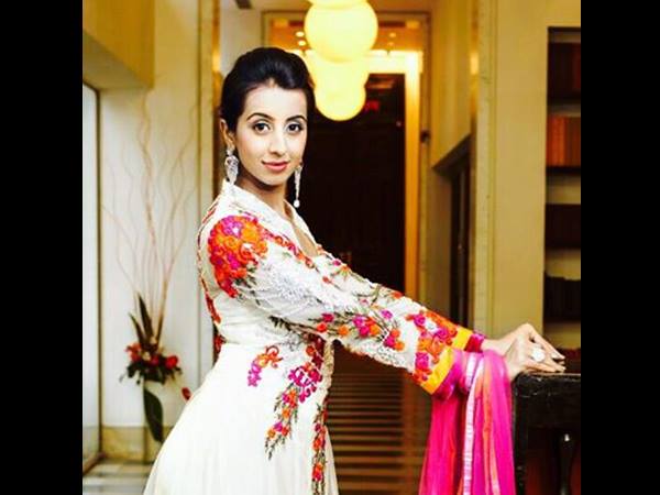 ട്വിറ്ററിലൂടെ