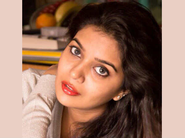 മലയാളത്തിലേക്ക്