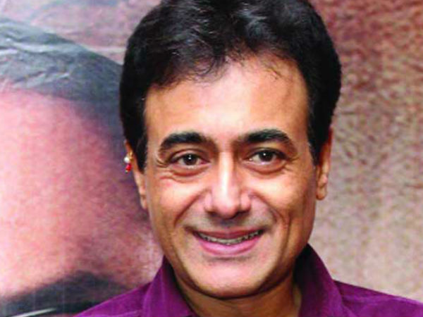 ആരോ വരുമെന്ന് പറഞ്ഞു