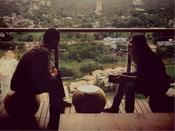 ക്ഷണിക്കപ്പെട്ടവര്‍ക്ക് മാത്രം