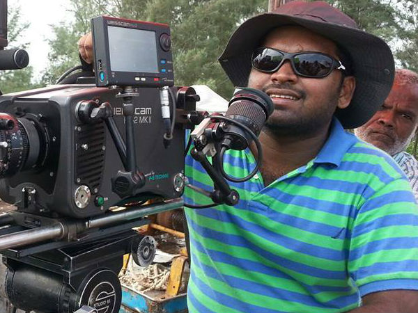  പടമെടുക്കുന്നത്