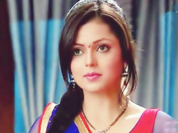 അവതാരകയാകാന്‍ കൊള്ളില്ല?