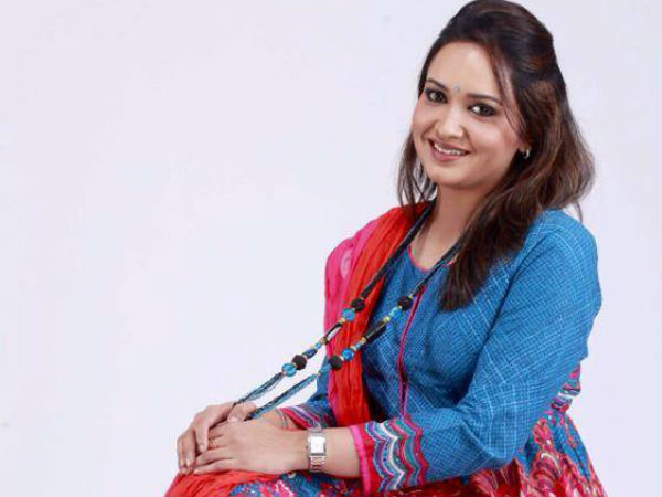 ട്രാഫിക്കിലൂടെ തിരിച്ചുവന്നു