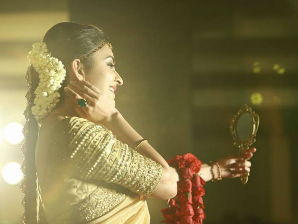 സുന്ദരിയാണ്