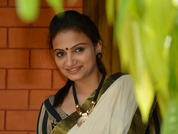 നായികാ വേഷം